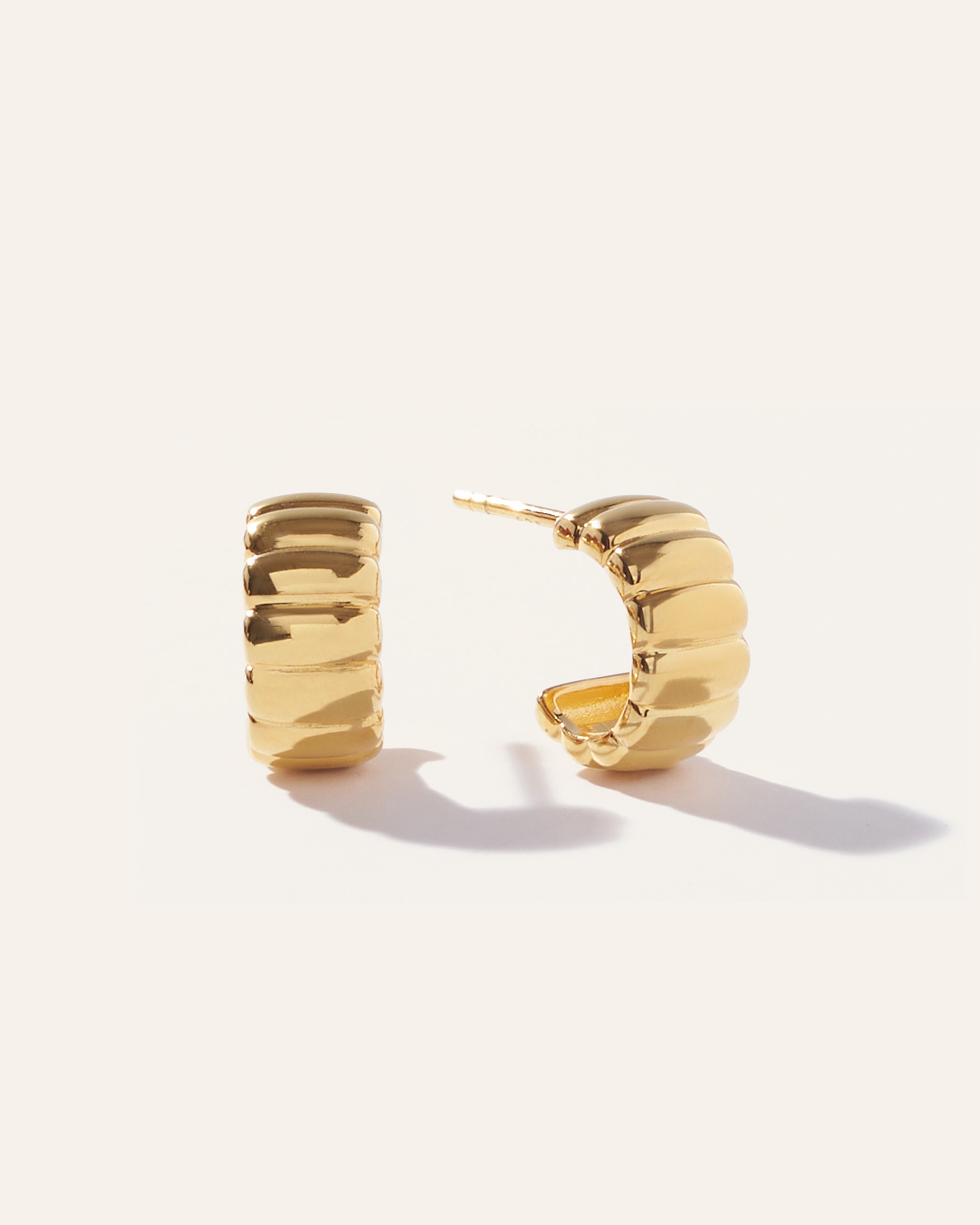 Bubble Ridge Huggie Hoops