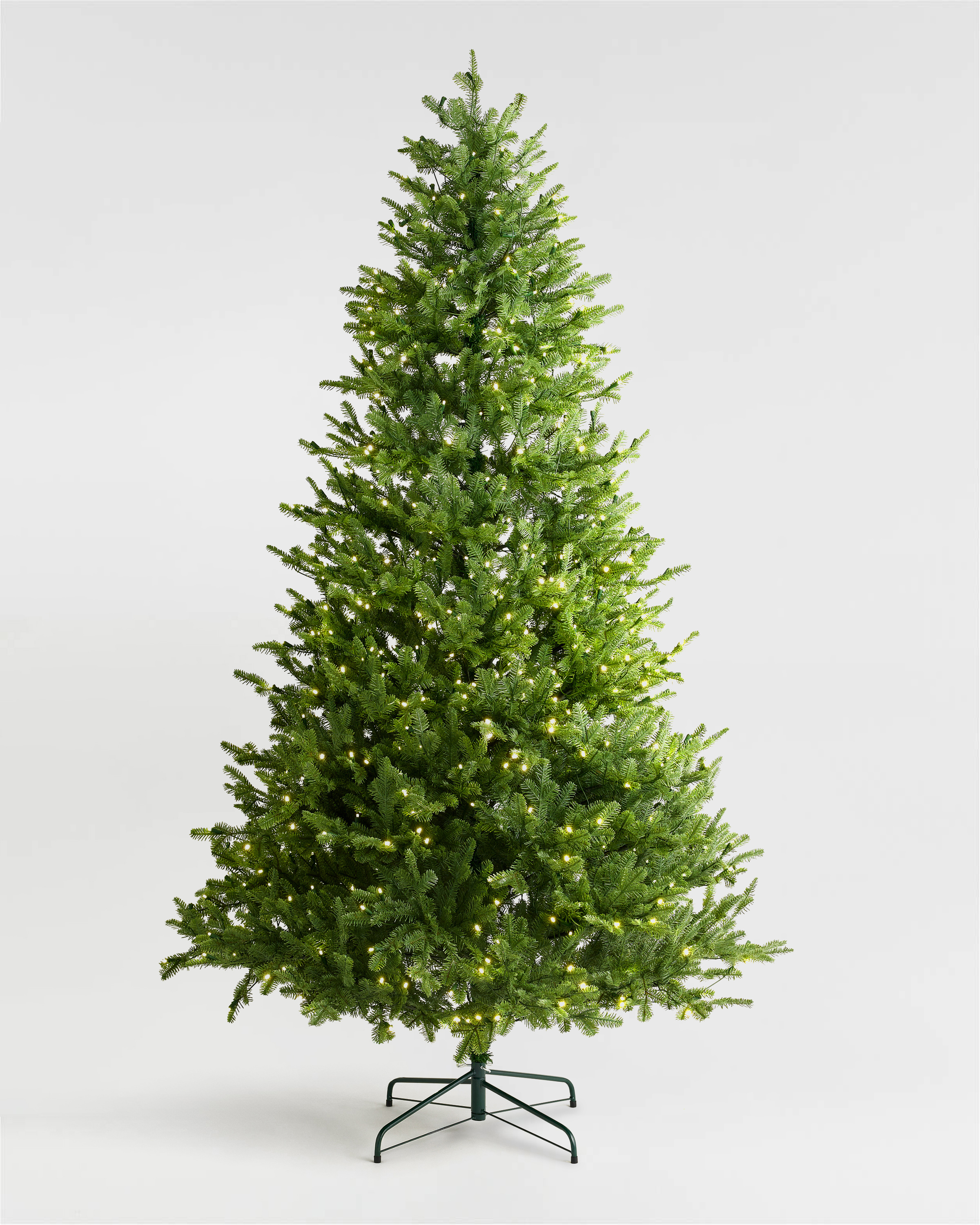 Fraser Fir Christmas Tree: Lit