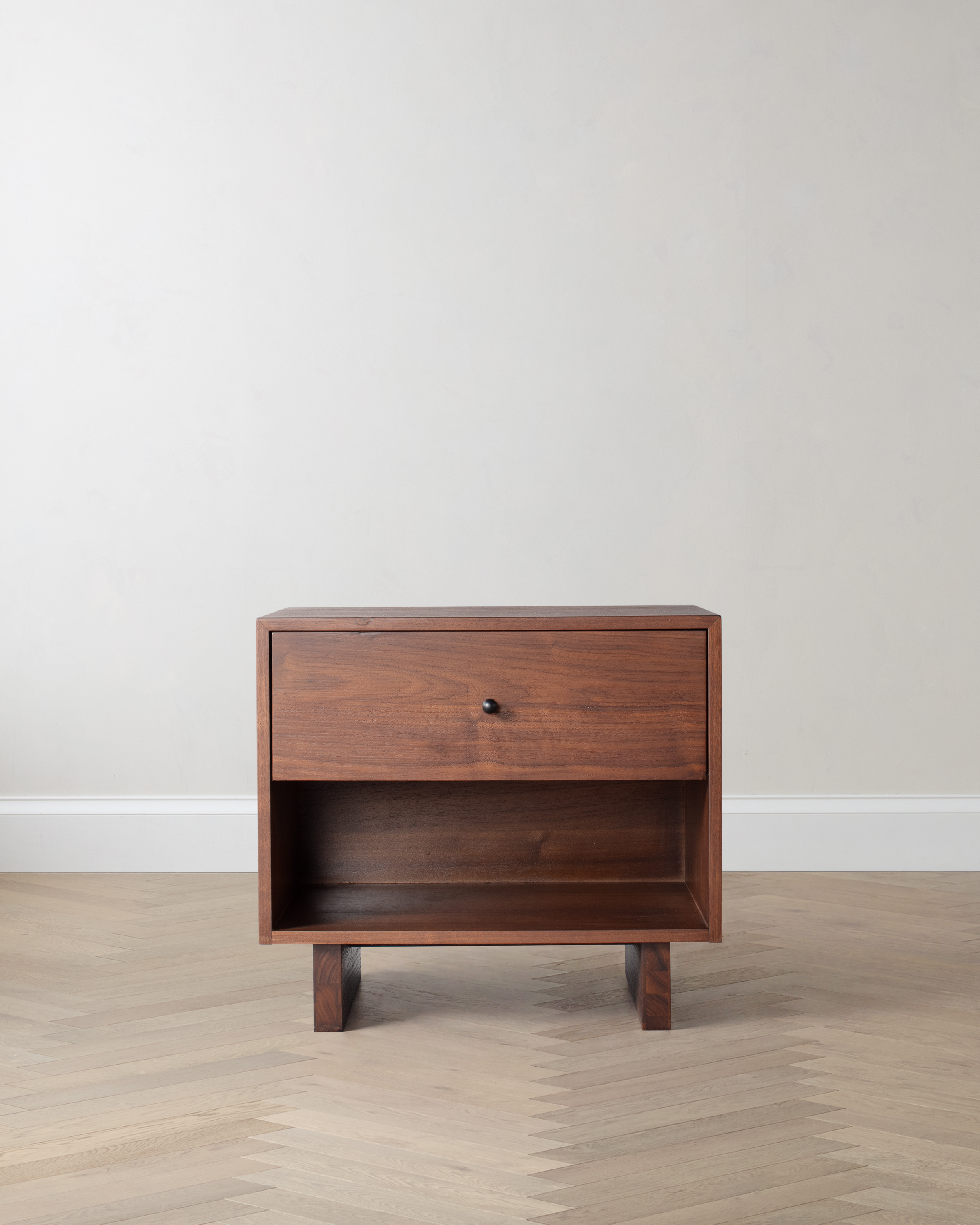 Solid Wood Platform 1-Drawer Nightstand