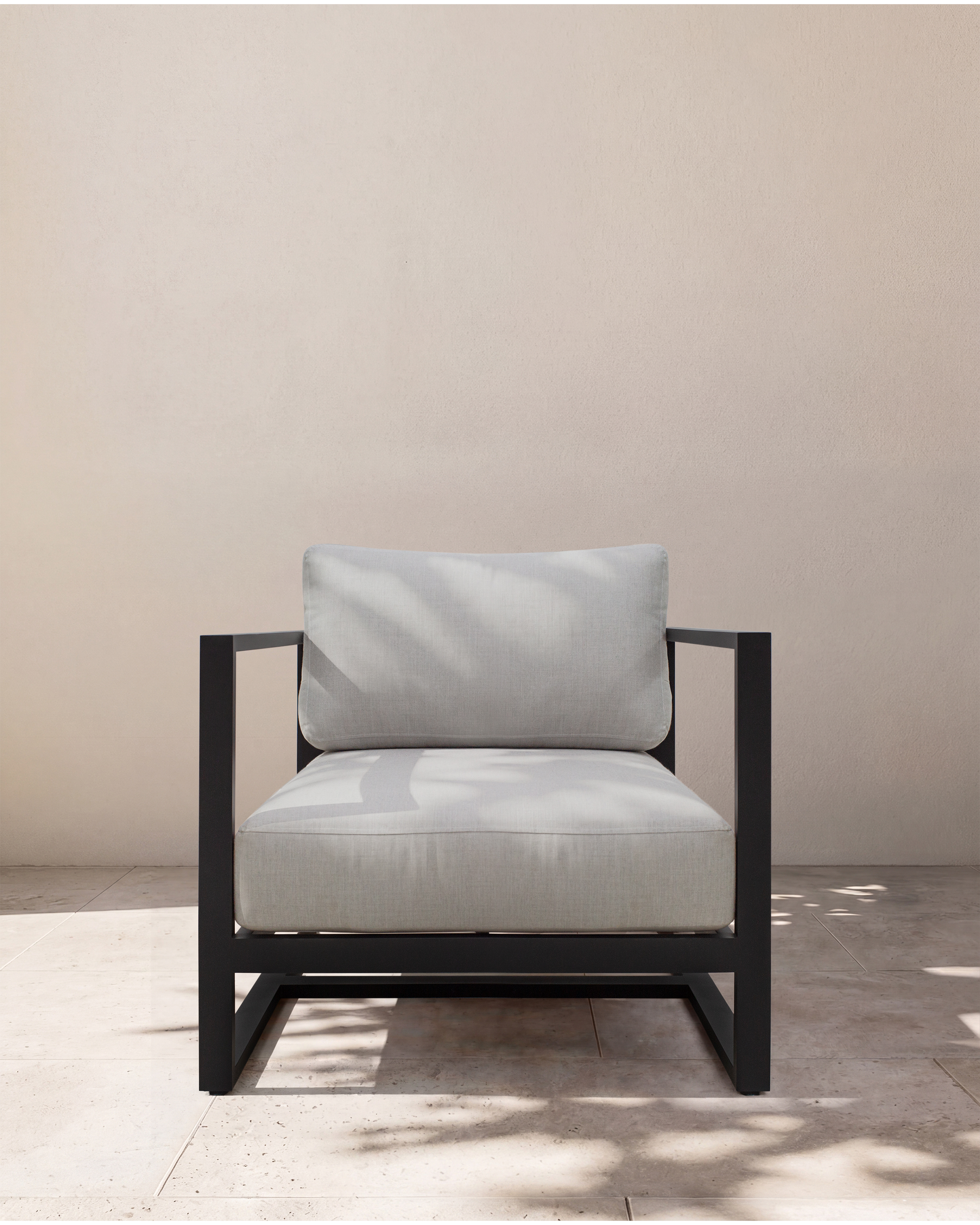 Linear Aluminum Outdoor Lounge Chair